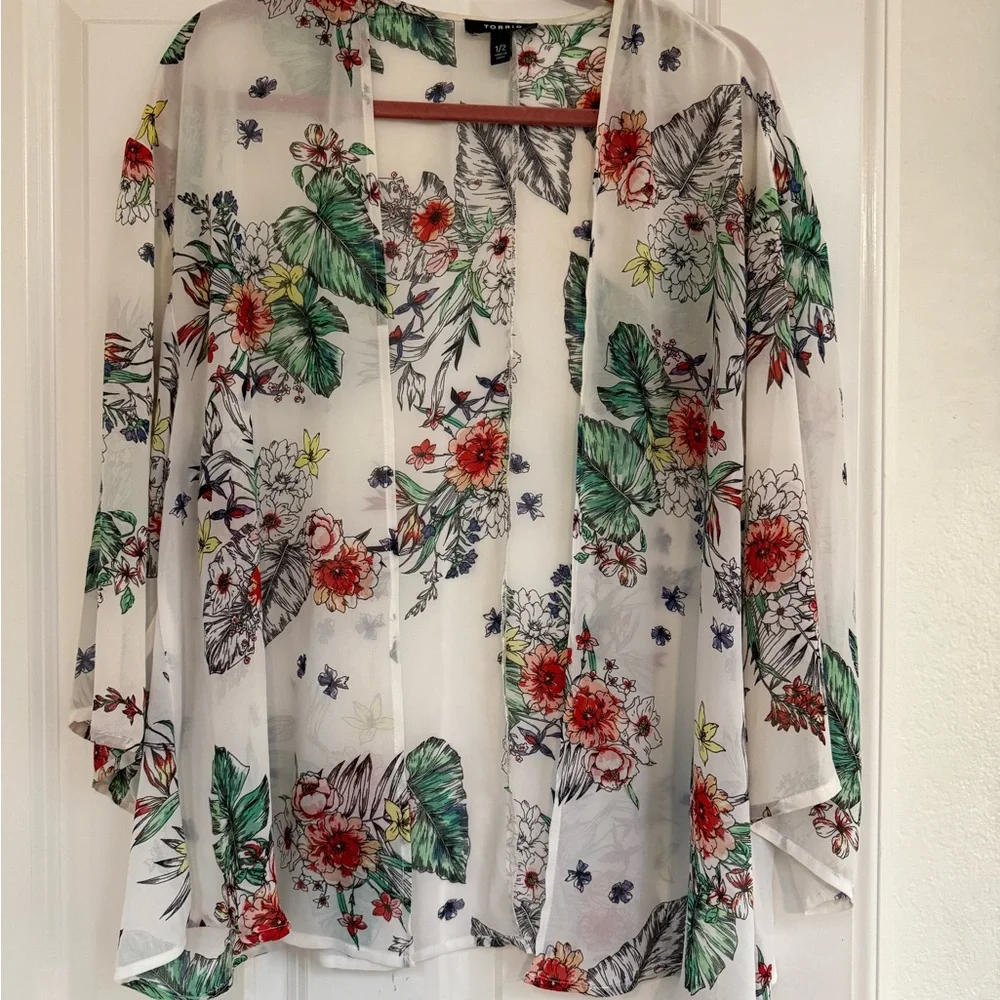 Torrid Floral Sheer Kimono Blouse - Picture 1 of 4